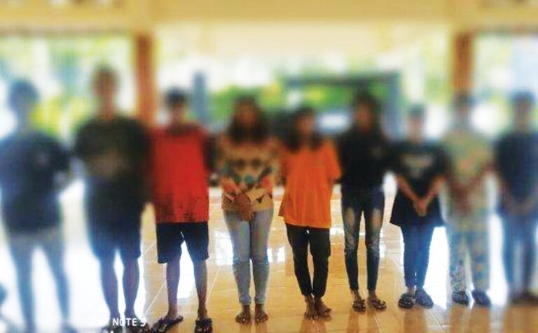 Di HP Ditemukan Banyak Video Porno, 9 Anak Laki dan Perempuan Ditangkap di Kamar Hotel