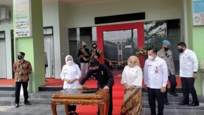 Menpan RB Hadiri Grand Launching Mall Pelayanan Publik Bojonegoro