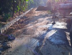 Pembangunan Jalan di Desa Bageng Tidak Ada Papan Proyek
