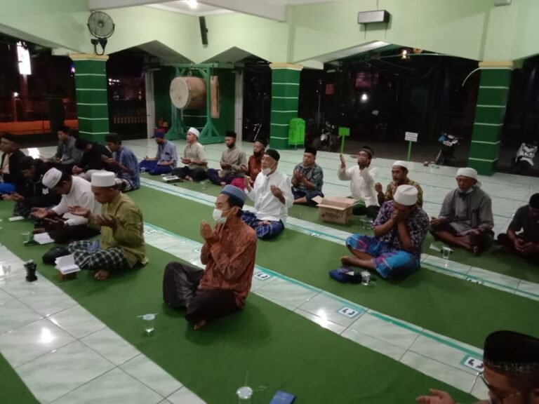 Sambut Tahun Baru Hijriyah, Masjid At Taqwa Randublatung Gelar Istigotsah
