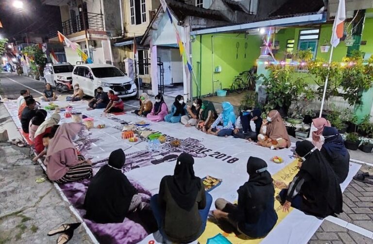 Peringati HUT Kemerdekaan, Warga RT.02 Balun Graha Permai – Cepu Gelar Tasyakuran