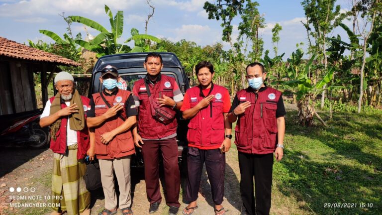 Bhakti Sosial, DPD Perthi Blora Berikan Terapi Kesehatan dengan Metode Bio Elektrik di Desa Gabusan – Jati