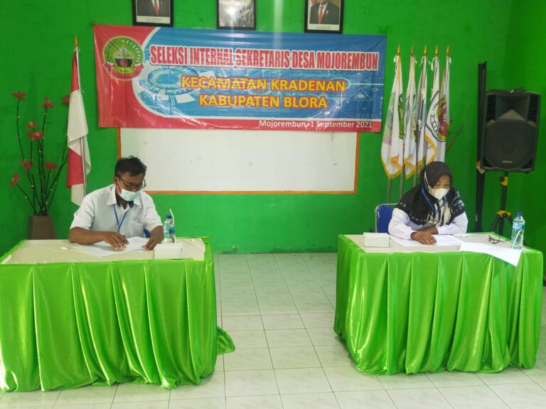 Lolos Seleksi, Farida Jabat Sekdes Desa Mojorembun