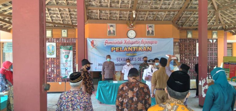 Santanak Dilantik sebagai Sekretaris Desa Kalirejo Kecamatan Ngraho