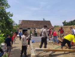 Puting Beliung Ngamuk di Desa Sumber – Kradenan, Enam Rumah Warga Roboh