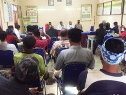 Angkat Kaur Keuangan Jadi Sekdes, Ratusan Warga Desa Nglobo Demo Kades