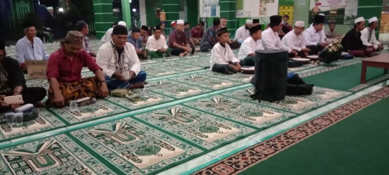 Takmir Masjid At Taqwa Randublatung Gerlar Peringatan Isra’ Mi’raj 1443 H.