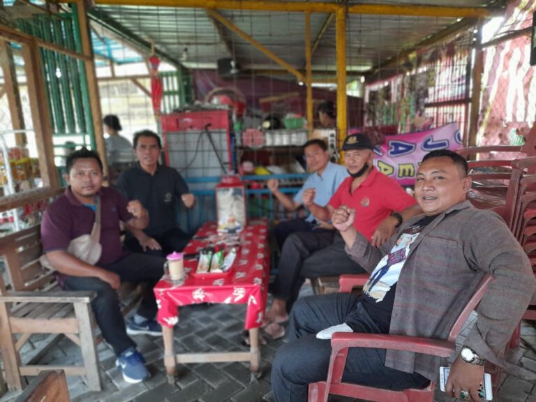 Kumpul di Warung, Anggota DPR RI Riyanta Serap Aspirasi Warga Blora