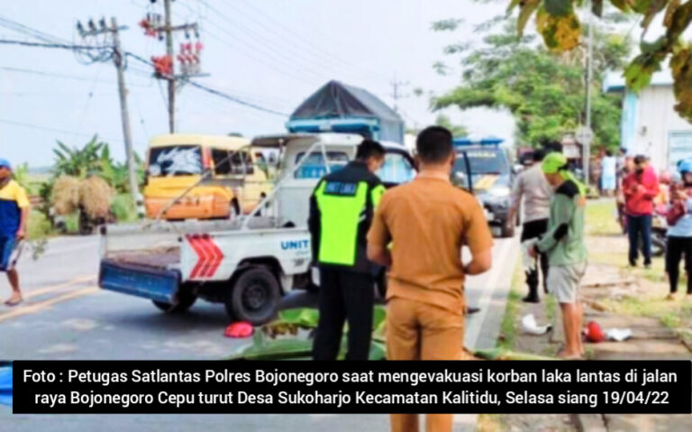 Ditabrak Truk, Pemotor Tewas di Kalitidu