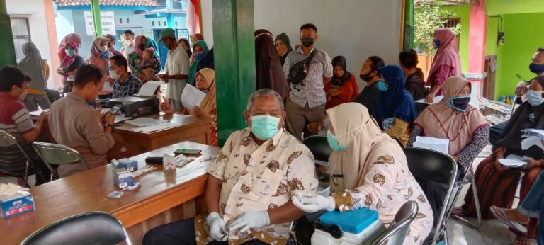 Vaksin Booster di Kradenan-Blora Diikuti 625 Orang