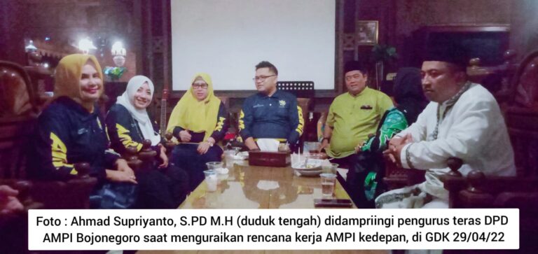 Bukber Berbalut Konsolidasi, AMPI Bojonegoro Serap Aspirasi Sembari Berbagi