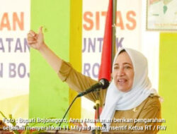 Untuk Insentif Ketua RT / RW di Bojonegoro, Bupati Anna Gelontorkan 11 Milyar Lebih