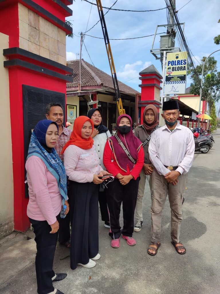 Penanganan Kasus Perades Terkesan Lamban, CAPRAGA Bersama PKN Datangi Polres Blora