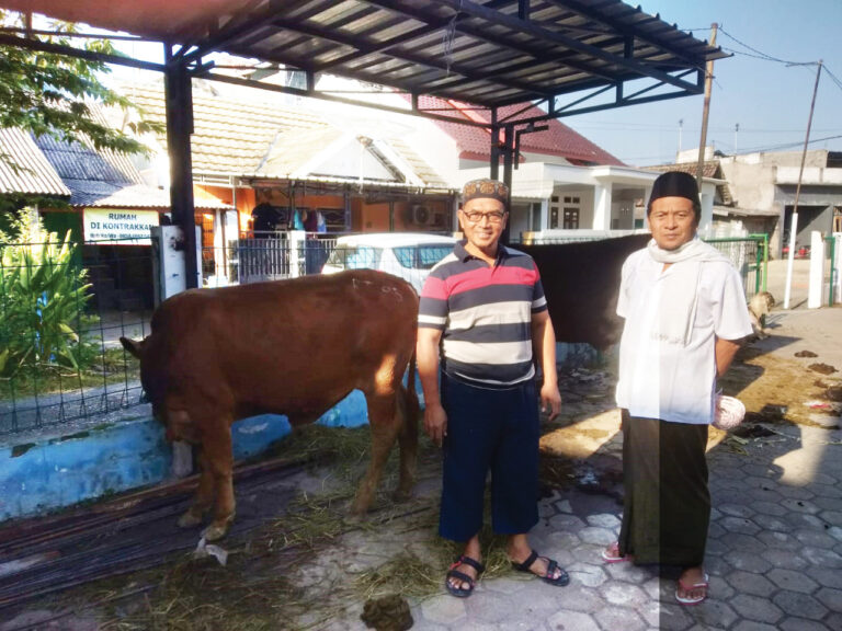 Hari Raya Idul Adha 2022, Warga Perumahan Balun Graha-Cepu Potong 10 Sapi dan 3 Ekor Kambing