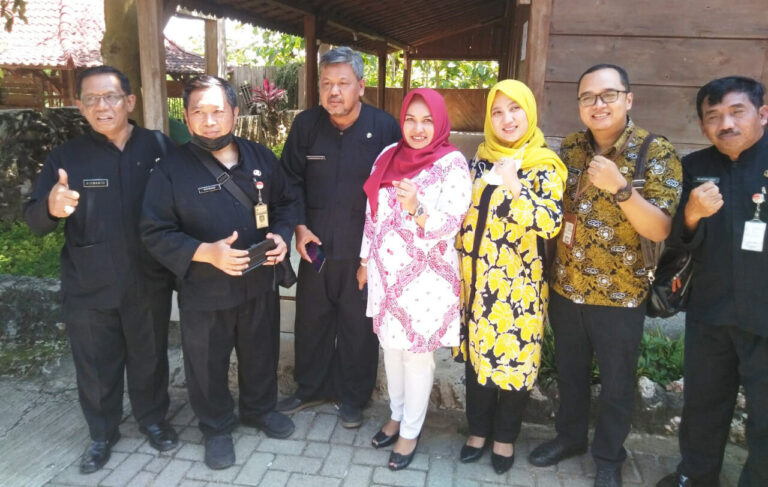 Lupa dan Tidak Punya Uang, Alasan Utama Warga Blora Terlambat Bayar Pajak Kendaraan Bermotor