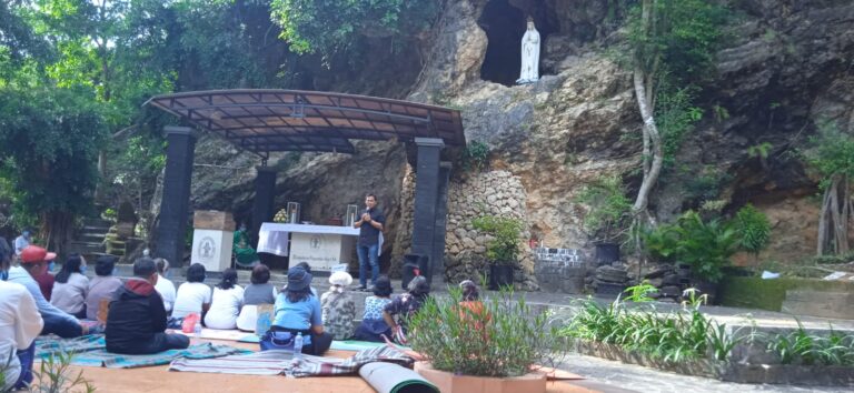 Goa Maria Sendangharjo, Dibangun sebagai Devosi Umat Katolik