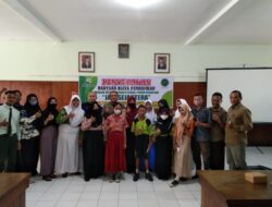Bersama YKP3JS, Perhutani Berikan Bea Pendidikan bagi Anak Berprestasi di Randublatung.