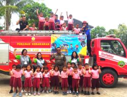 Edukasi Lapangan, TK Eka Prapti Pengkolrejo-Japah Kunjungi Pos Damkar di Ngawen