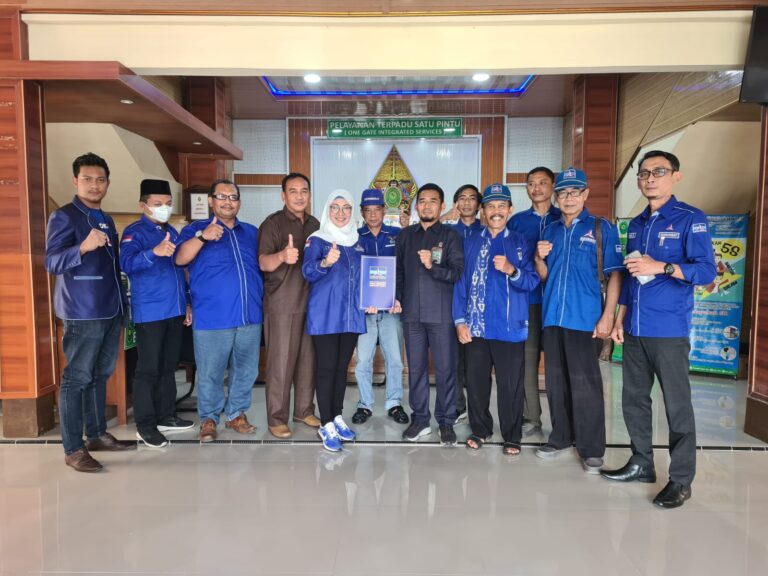 Serahkan Surat Permohonan Perlindungan Hukum dan Keadilan, DPC Partai Demokrat Blora Geruduk PN Blora