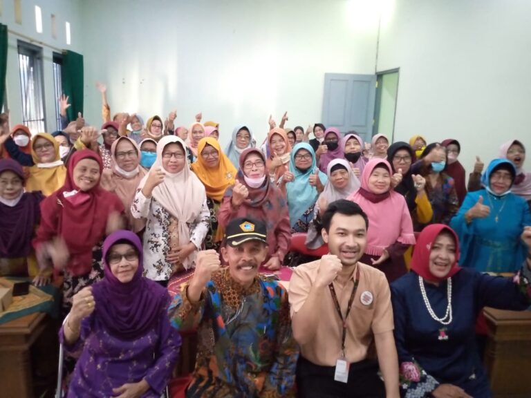 Setelah Dua Tahun Libur Pandemi, Anggota KERTA Wredatama Blora Hadiri Halalbihalal dengan Busana Trendi