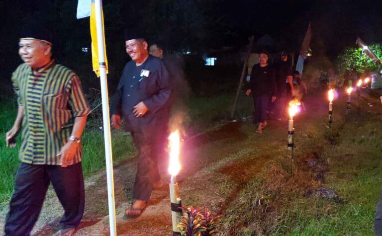 7 Oncor Sinari Malam 1 Suro di Perumahan Balun Graha, Cepu