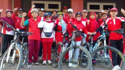 Tingkatkan Semangat Kebangsaan di Bulan Agustus, Kelompok Sepeda Pancal Blora Wajibkan Pakai Merah Putih