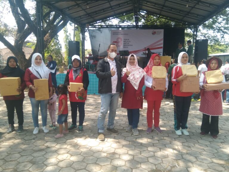 Rayakan HUT Kemerdekaan RI ke – 78, Perhutani KPH Randublatung Gelar Acara Lomba dan Senam Bersama