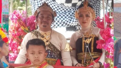Karnaval Budaya Kecamatan Kradenan, Kades Mendenrejo dan Istri Tampil sebagai Arjuna dan Srikandi