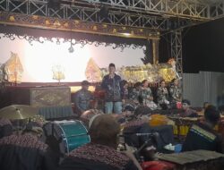 Terpilih Jadi Kades Brumbung, Tahan Syukuran dengan Menggelar Wayang Kulit Semalam Suntuk