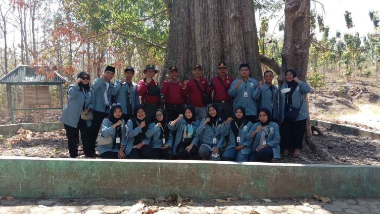 KKN, Mahasiswa IAIN Kudus Kunjungi Situs Jati Denok di Desa Jati Klampok