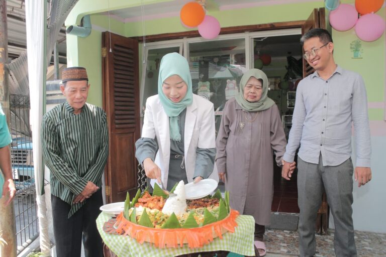Grand Opening, Dokter Hewan Tika Siap Berikan Layanan Kesehatan Hewan di Blora