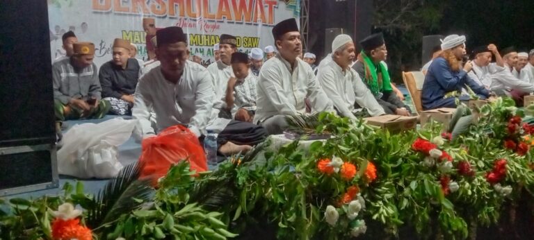 Sholawatan di Desa Kediren Banyak Dihadiri Kaum Hawa