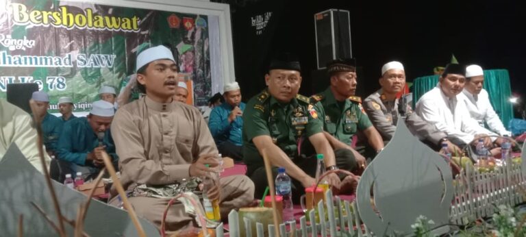 Peringati HUT TNI ke-78, Koramil 09 Randublatung Gelar Sholawatan Maulud Nabi