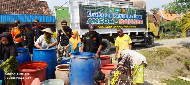 GP Ansor Kecamatan Kunduran Kirim Bantuan Air Bersih ke Desa Buloh