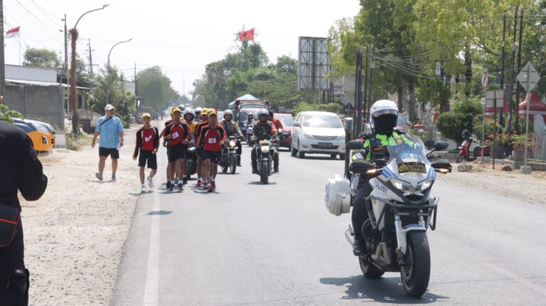 Maknai Hari Sumpah Pemuda, Polres Blora Gelar Lomba Gerak Jalan Cepat 28K