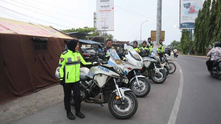 Dipimpin Langsung oleh Kapolres, Polwan Blora Patroli dengan Moge ke Perbatasan Cepu – Jawa Timur