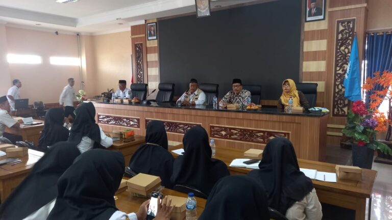 Wujudkan Program Sekolah Sisan Ngaji, Dinas Pendidikan Blora Datangkan Nara Sumber dari Blitar