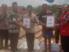 Korban Puting Beliung yang Rumahnya Roboh di Desa Ngliron-Randublatung Terima Bantuan dari Camat, PMI Blora dan Lazismu