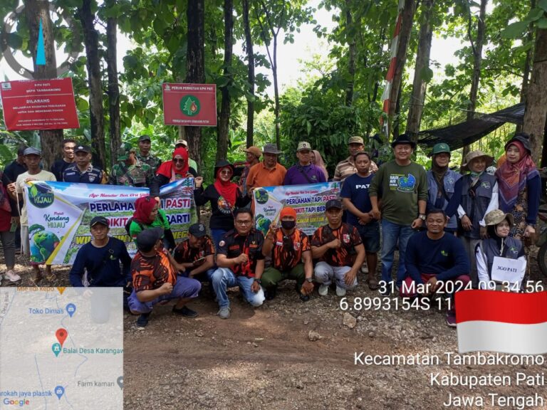 Kurangi Dampak Bencana Banjir, DLH Pati Tanam 500 Bibit Pohon Buah di Sekitar Goa Larangan