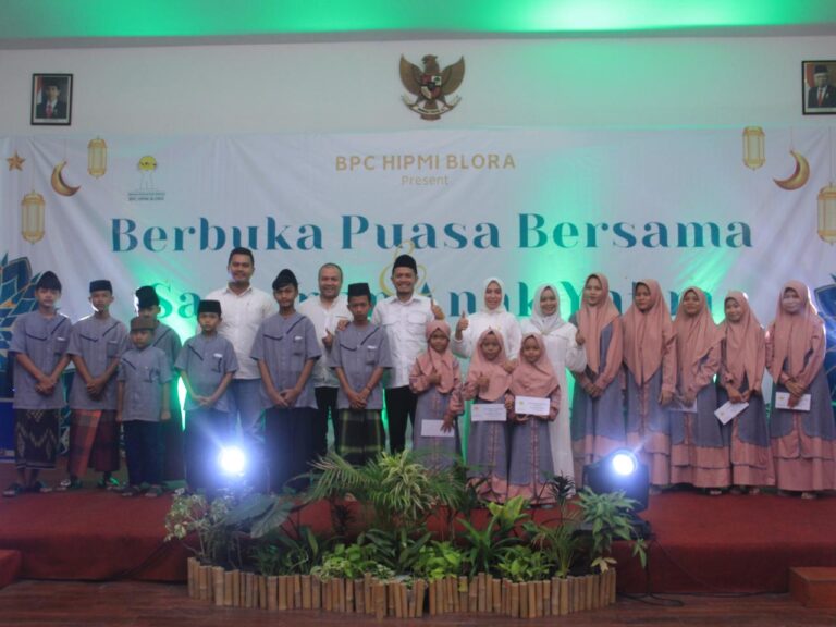 HIPMI Blora Berbagi Kebahagiaan Bersama Anak Yatim di Bulan Ramadhan