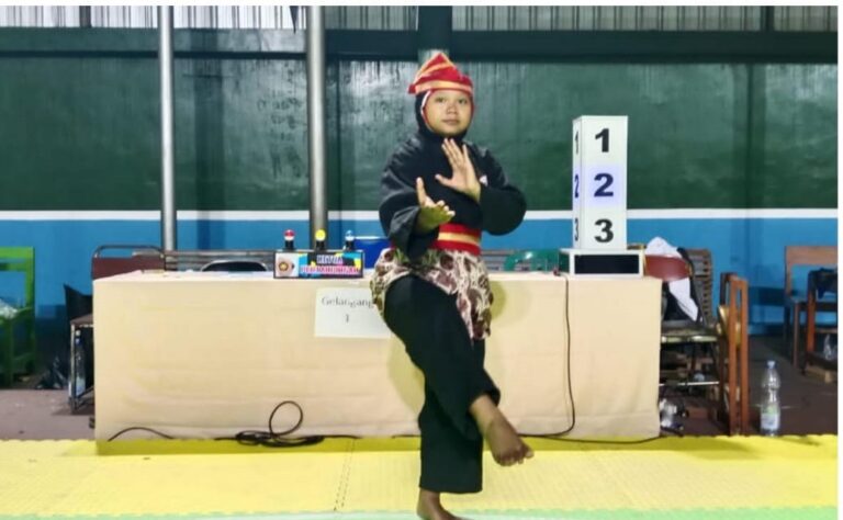 Wakili SMP 1 Sambong, Atlit Pencak Silat Ardiaksa Raih Juara Juara 3 POPDA 2024