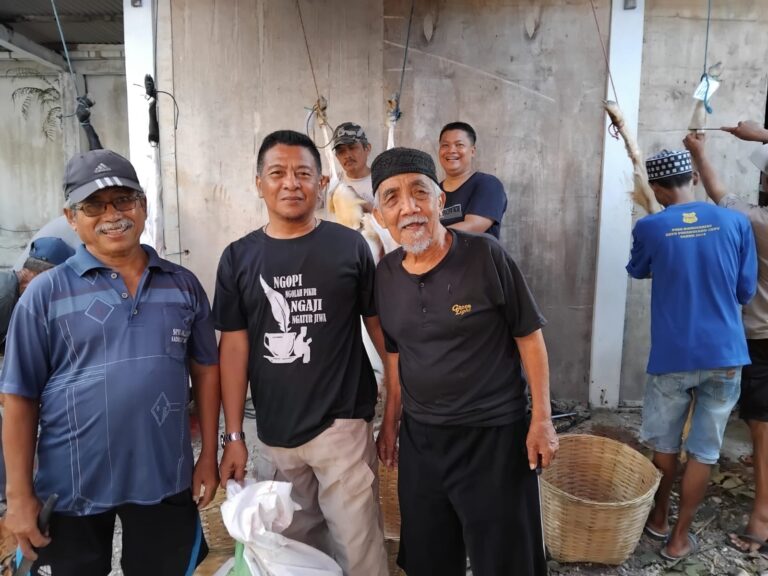 Hari Raya Qurban 2024, Warga Balun Graha Potong 12 Sapi dan 15 Ekor Kambing