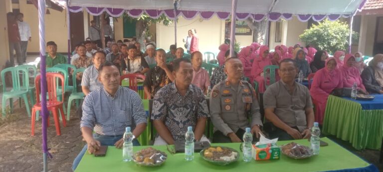 Polsek Randublatung Umumkan Dua Anggota yang Naik Pangkat pada Acara Tasyakuran HUT Bhayangkara ke-78
