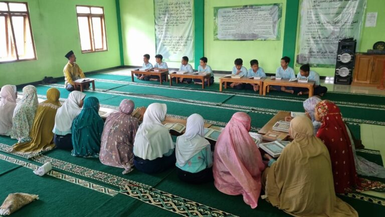 SMP Negeri 2 Blora, Libatkan 12 Guru Agama untuk Program Sekolah Sisan Ngaji
