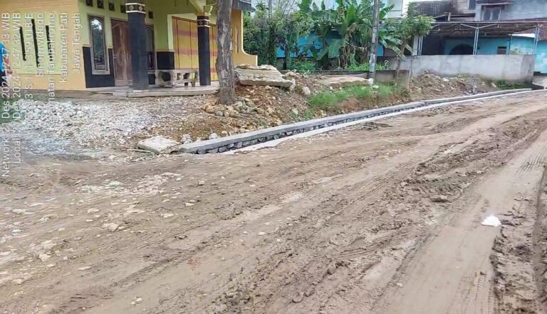 Sinomwidodo Kecewa, Pembangunan Drainase Tidak Sesuai Harapan