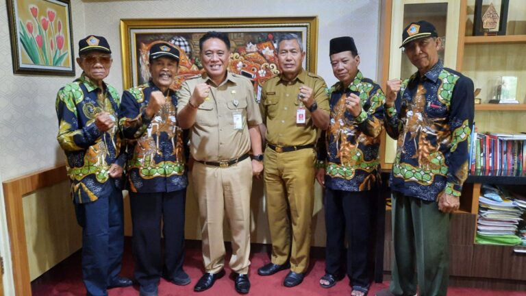 Awali Tahun 2025, Pengurus PWRI Silaturahmi ke Sekda Blora