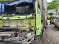 Truk Tronton Tabrak Fuso di Pantura Pati, Lalu Lintas Tersendat Hingga 1 Km