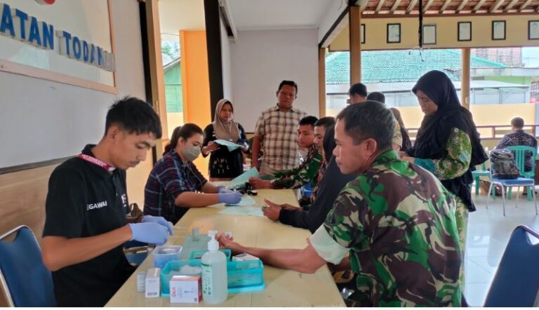 PMI dan BLOSMED Gelar Donor Darah di Kecamatan Todanan