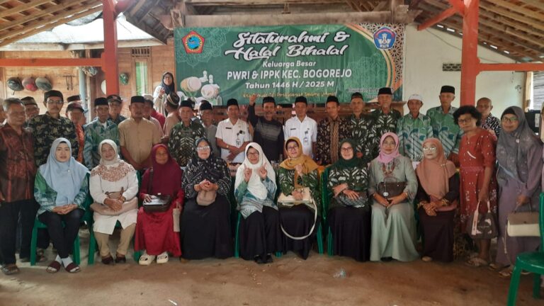 Halalbihalal PWRI Kecamatan Bogorejo Dihadiri Pengurus Ikatan Purnakaryawan Pendidikan dan Kebudayaan