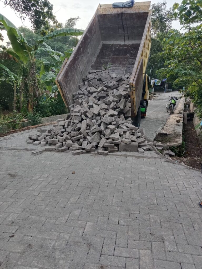 Keberhasilan Ahmad Nurudin dalam Meningkatkan Pembangunan Desa Bandungrojo